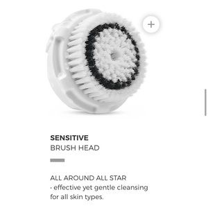 BRAND NEW clarisonic brush head: sensitive